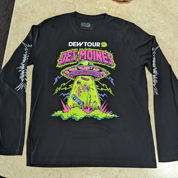 Mtn Dew Tour Skateboard top - Picture 11 of 12